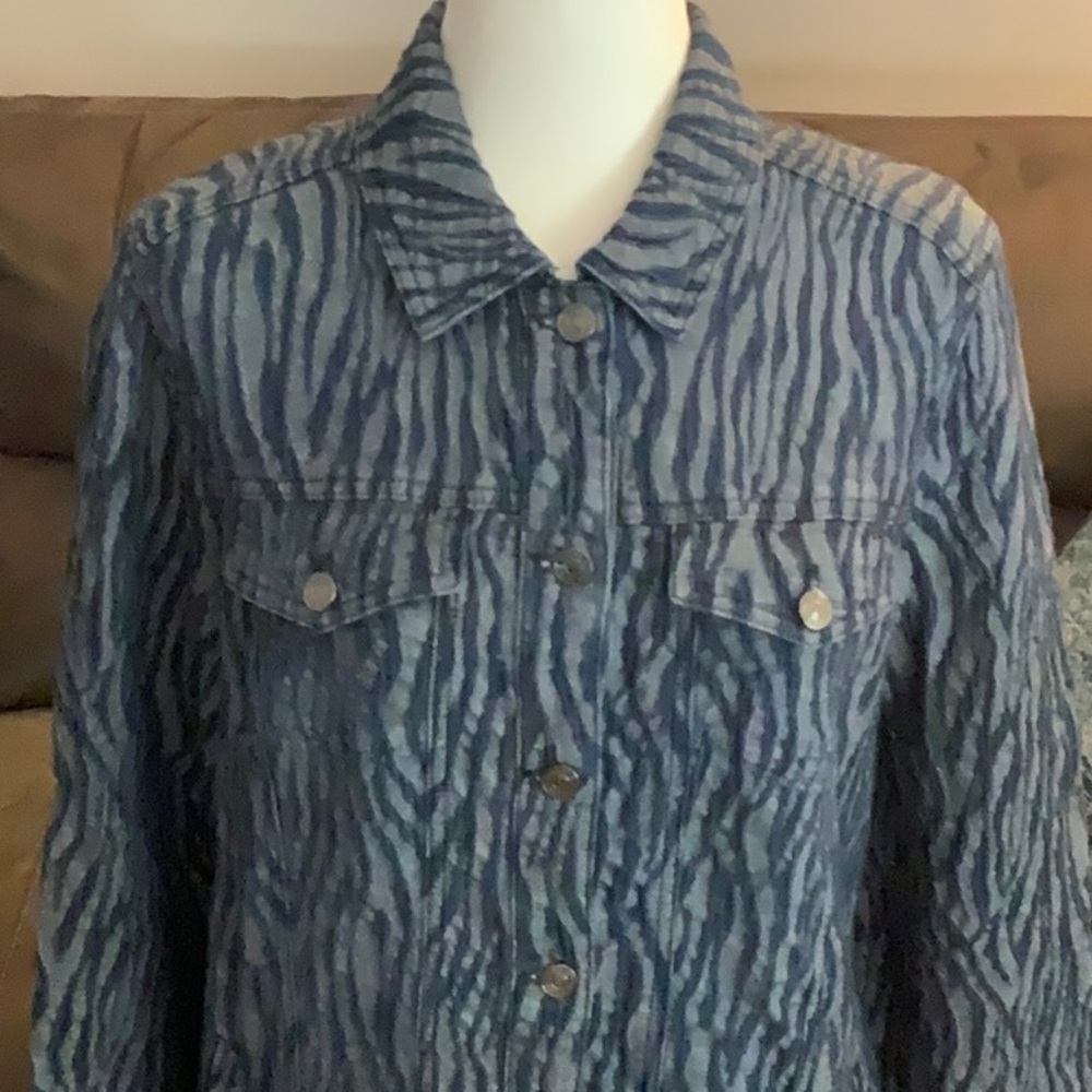 NWOT Chico’s Blue Patterned long Jean Jacket
